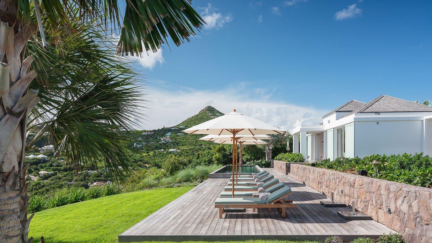 Ideally Located Prestigious Villa Toiny Екстер'єр фото