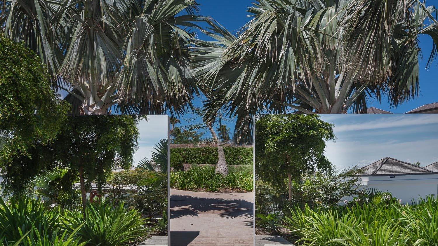 Ideally Located Prestigious Villa Toiny Екстер'єр фото