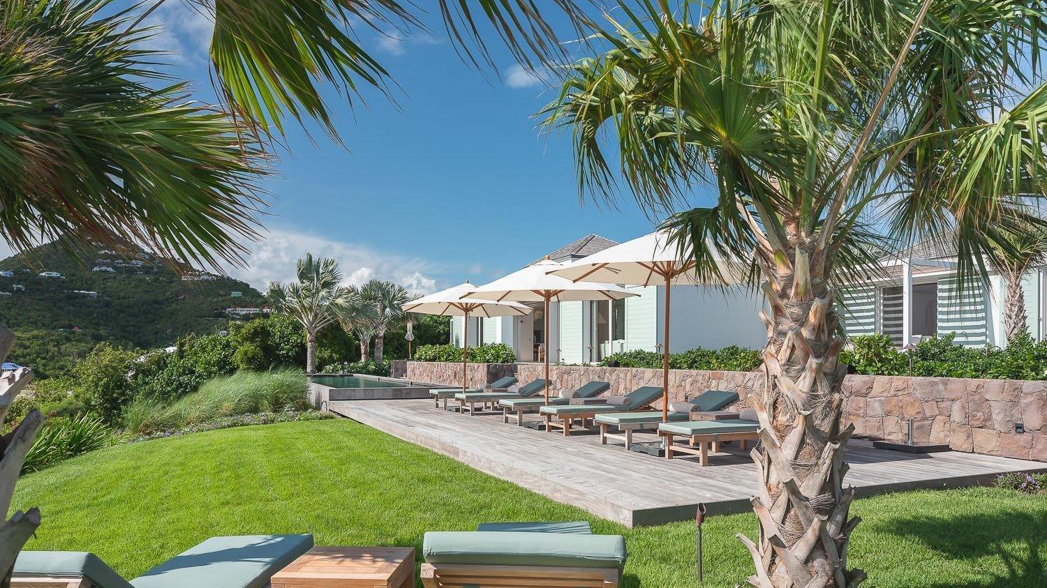 Ideally Located Prestigious Villa Toiny Екстер'єр фото