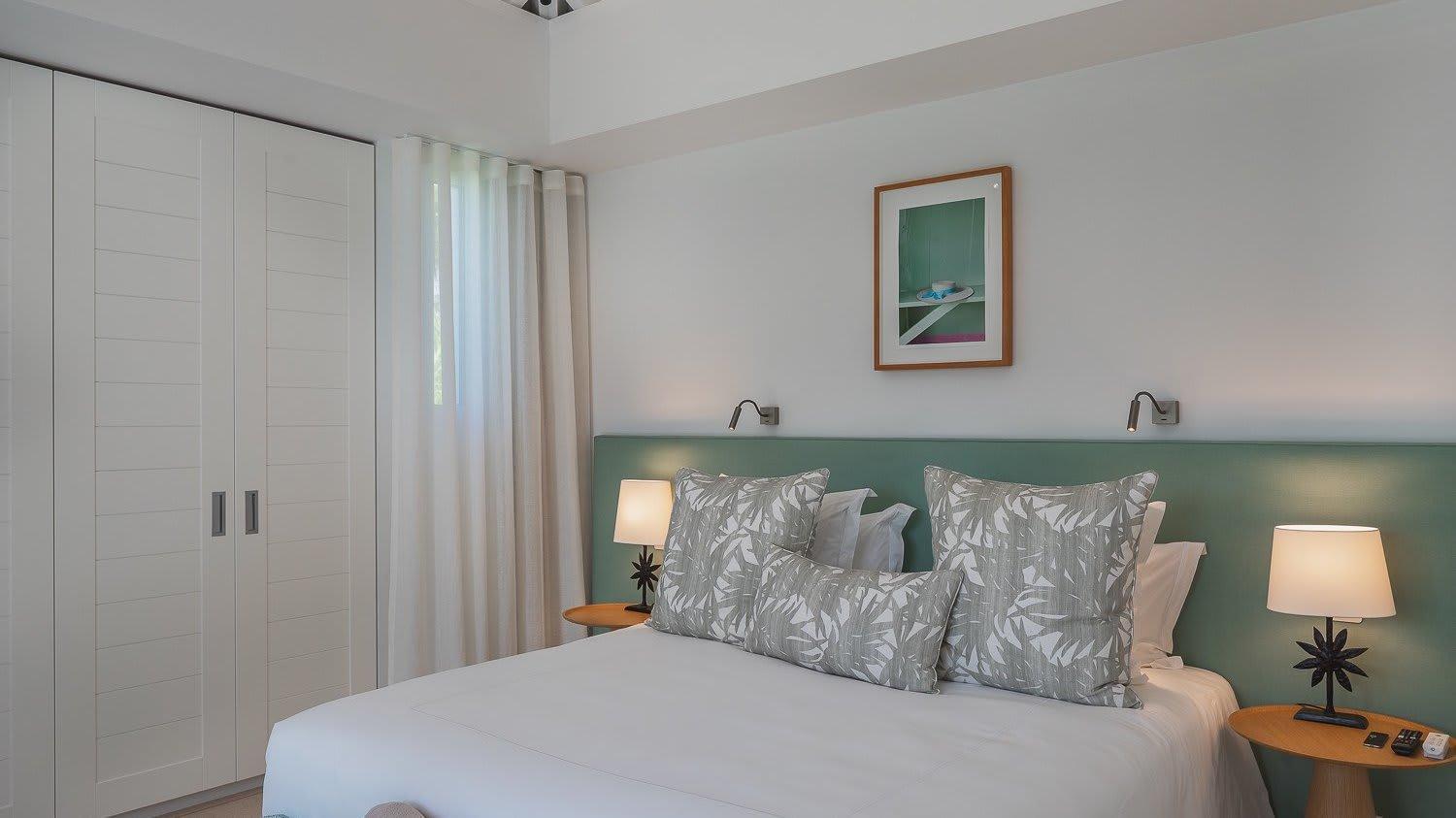 Ideally Located Prestigious Villa Toiny Екстер'єр фото
