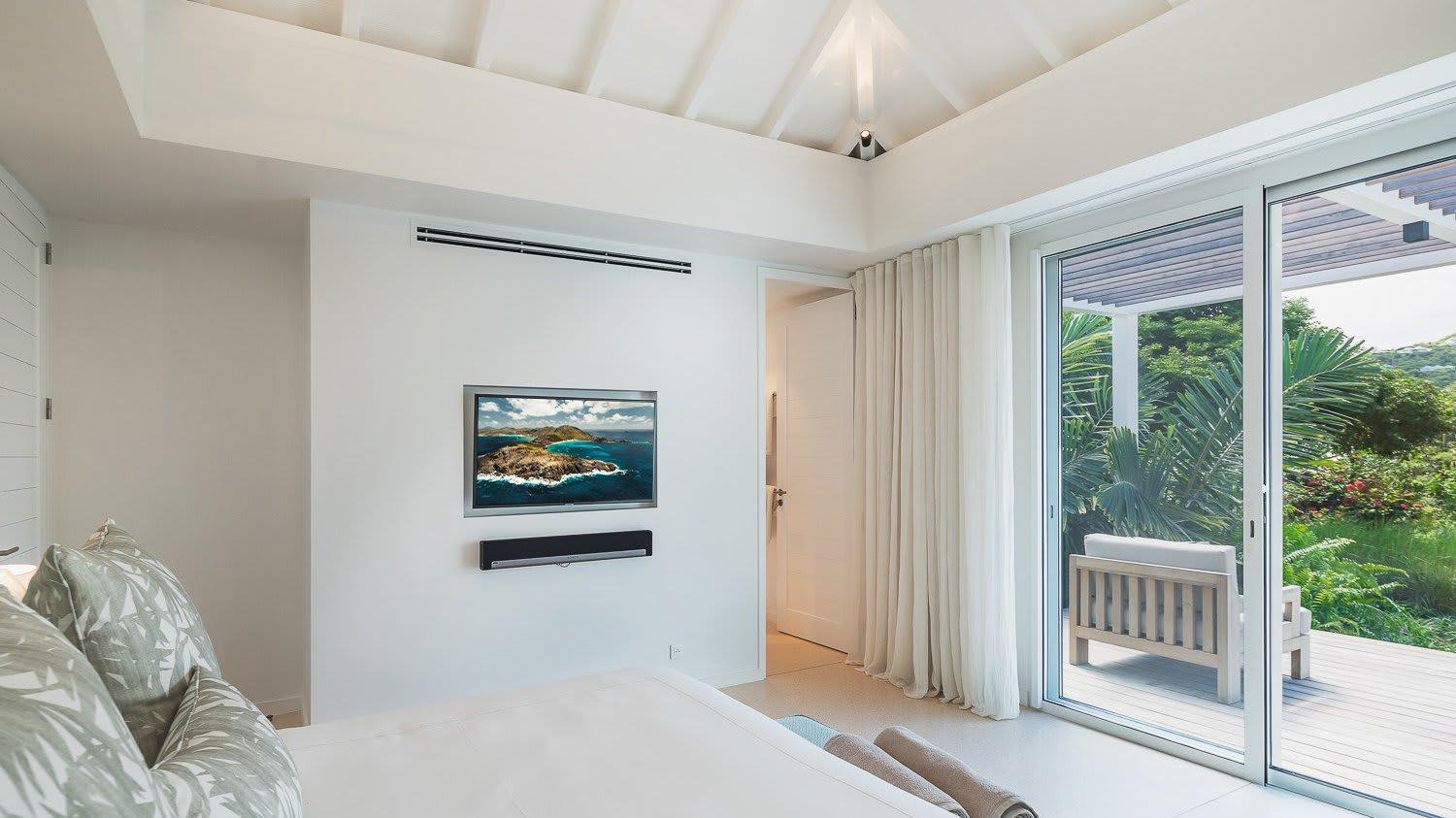 Ideally Located Prestigious Villa Toiny Екстер'єр фото